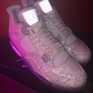 Air Jordan 4 Laser DS never worn